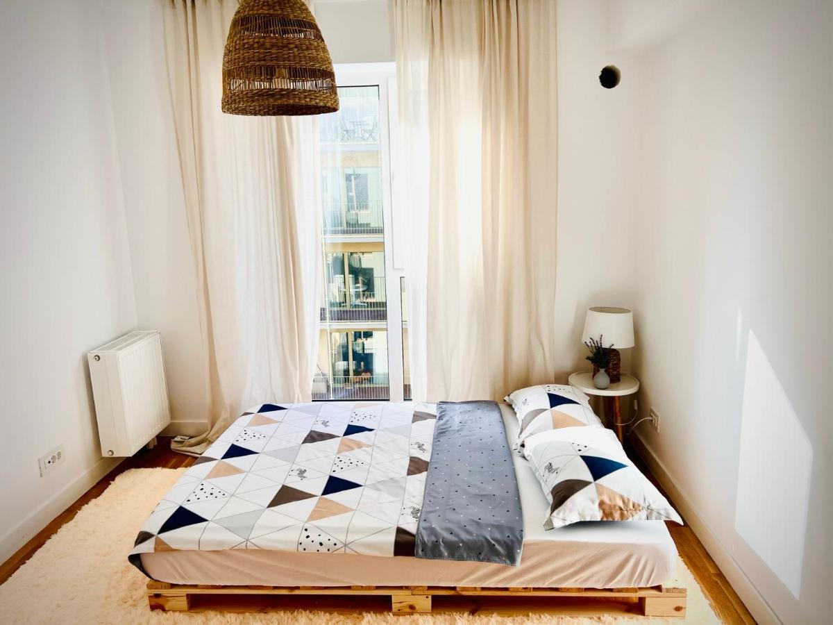 Appartamento Exquisite - Two Bedroom Bucarest